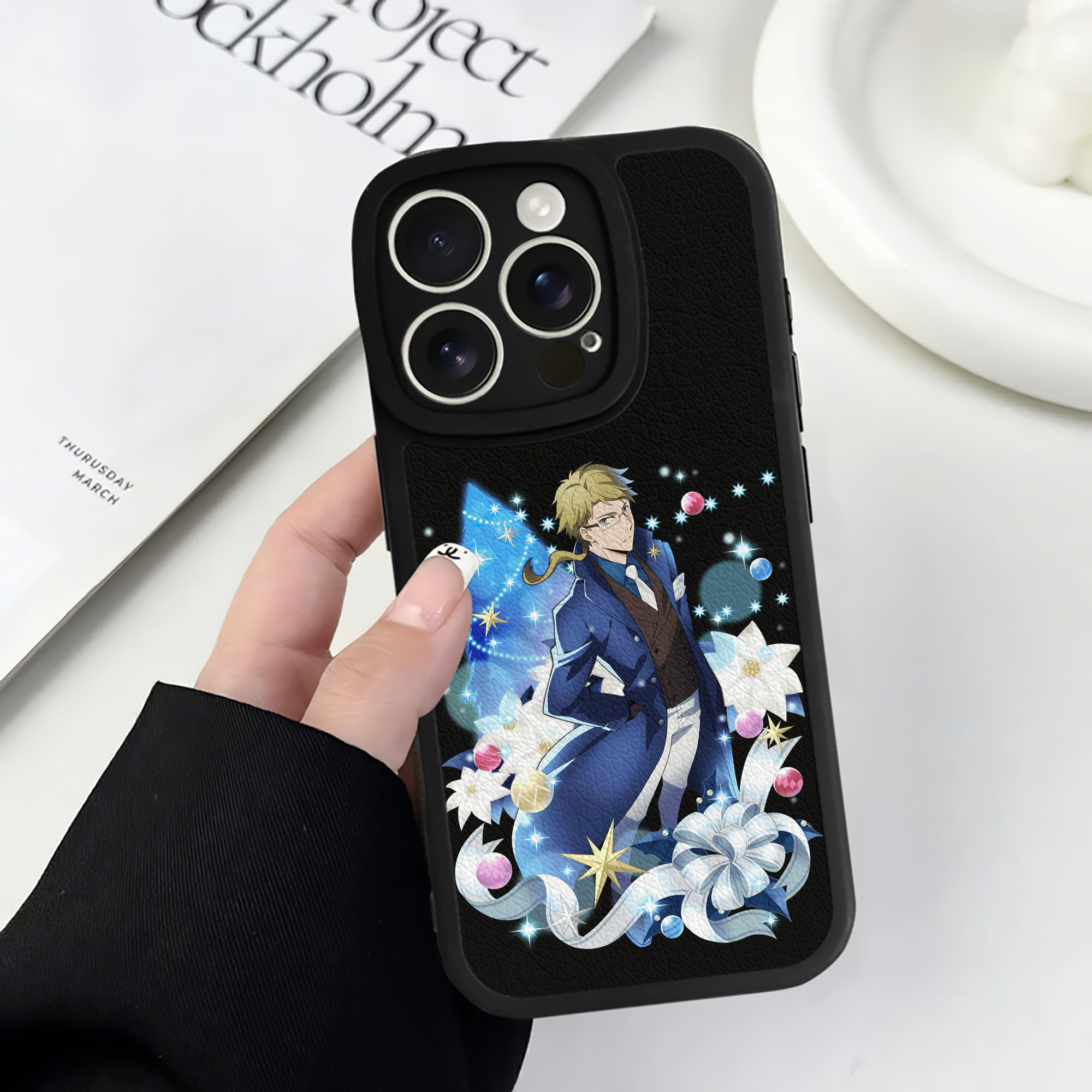 （画像用） 文豪ストレイドッグス Bungo Stray Dogs 【iPhone 16シリーズ対応】シリコンスマホケース（レザー調） 材質：シリコン